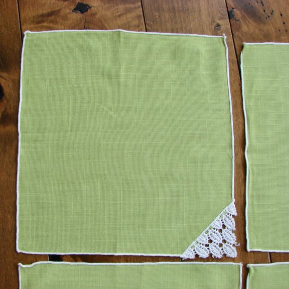 Vintage Green Crochet Lace Napkins Set of 4 Square Kitchen Dining Napkins - Picture 4 of 7